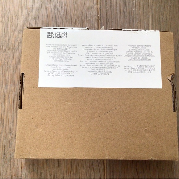 Basics 8-Count 9 Volt Alkaline Performance All-Purpose Batteries - Picture 7 of 9